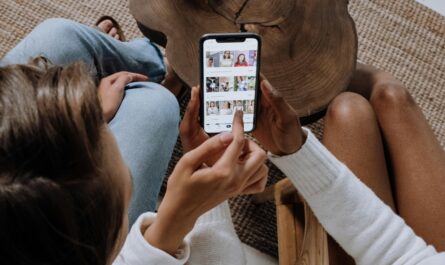 "Best AI tools for product designers creating social media banners on laptop"